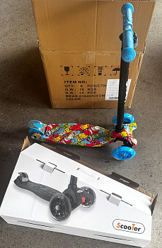 Самокат-кикборд 120мм PU сталь, до 60кг, выс.руля 83см, свет, звук, 4цв D40192