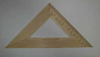 Треугольник деревянный 45град./16см С16 МОЖГА