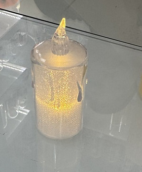 Сувенир свеча 8,0см свет (24шт/уп) F43599