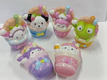 Игрушка-антистресс, мялка сквиш звери а корзине 11см. D40494 (12шт/уп)